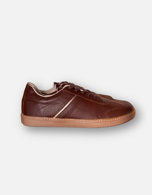 Coco Mocha Chocolata- Tenis en cuero café *SÓLO TALL 38*